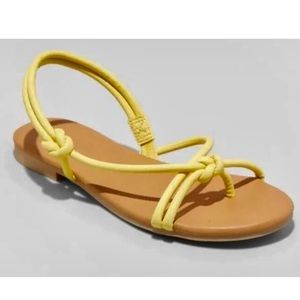 Women’s Petal Tubular yellow sandals by Universal Thread size 11 New